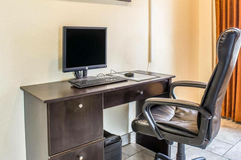 Quality Inn Newton At I-80 Luaran gambar